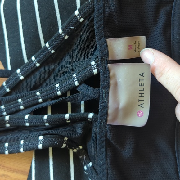 [Athleta] Transcendence Criss Cross Sports Bra - Picture 6 of 7